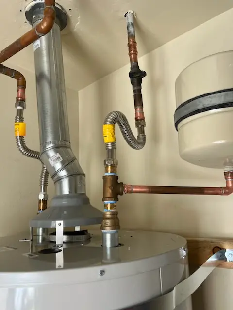 Water heater installation and plumbing repair in Vandiver Heights